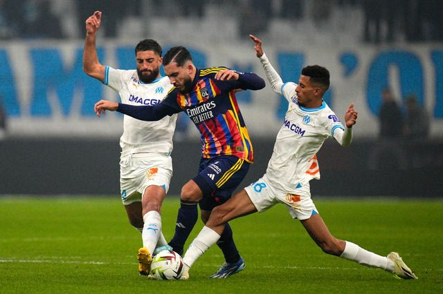 Η Λυών παραπαίει και βάζει πωλητήριο 20 εκατ. στο μεγάλο της αστέρι