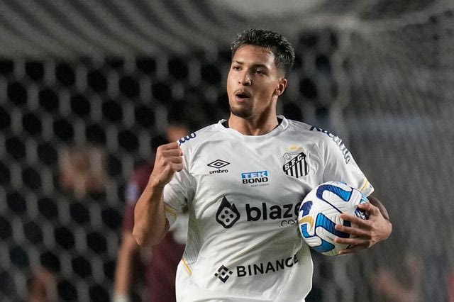 Η Μπενφίκα βάζει τα θεμέλια για πώληση επιπέδου Έντσο με το νέο της deal