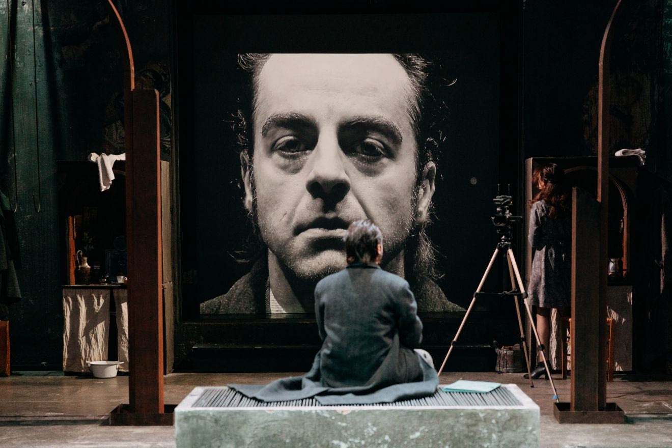 Πέντε λόγοι για να δεις το “Έγκλημα και Τιμωρία” στο θέατρο Πορεία