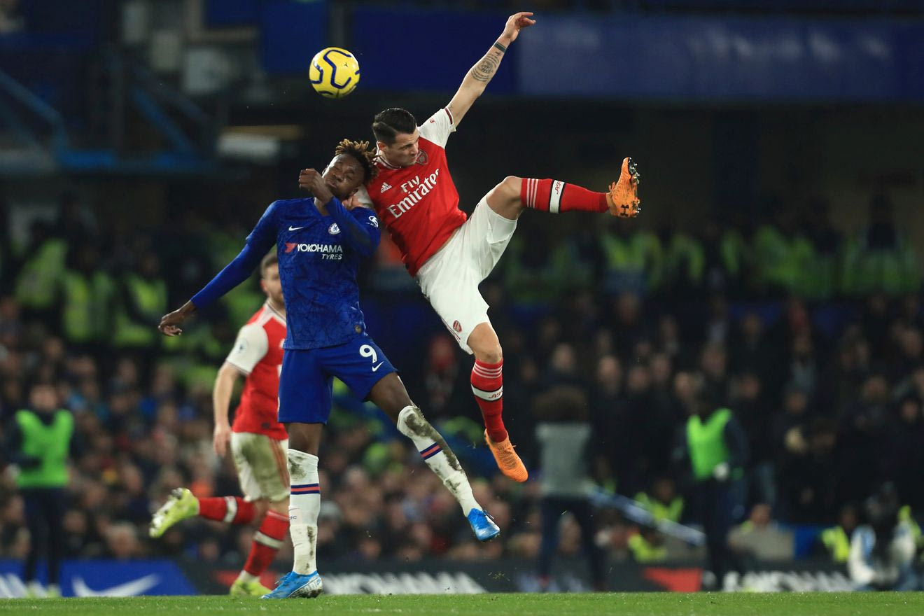 Προς πώληση περιζήτητος επιθετικός της Premier League