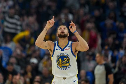 Έπιασε το ρεκόρ του Κόμπι Μπράιαντ ο Στέφεν Κάρι