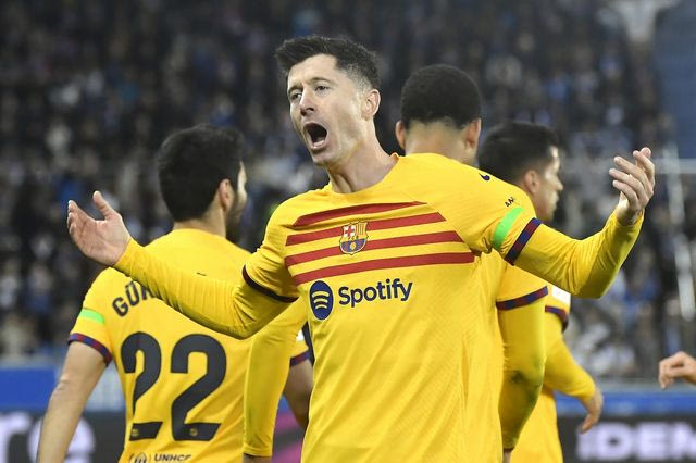 Το μεγαλύτερο αουτσάιντερ της ευρωπαϊκής αγοράς για αντί-Λεβαντόφσκι στην Μπαρτσελόνα