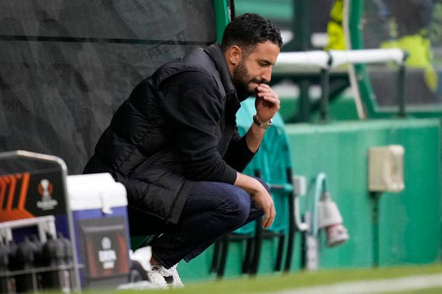 Η Σπόρτινγκ θέλει έξτρα χρήματα από την Γιουνάιτεντ και για τους βοηθούς του Αμορίμ