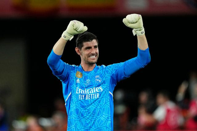 Έρχεται η μεγάλη επιστροφή του Κουρτουά, όμως το μεγάλο δίλημμα για τα γκολποστ μπορεί να τον στείλει στον πάγκο