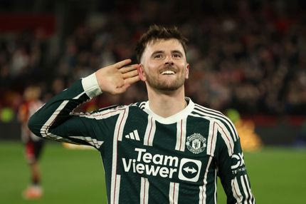 Και τελικά ποιος νίκησε; Η Τσέλσι ήθελε να τον κρατήσει και ο παίκτης ήθελε οπωσδήποτε την Γιουνάιτεντ, εκτός 5αδας και οι δύο…