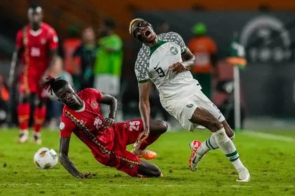 Απίστευτο! Παίκτης στην Ρουμανία έβαζε να αγωνίζεται στην θέση του ο δίδυμος αδελφός του, έσπρωξαν την ομάδα στον υποβιβασμό