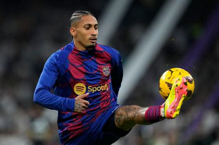 60 εκατομμύρια για τον παίκτη που παραγκωνίστηκε από τον Γιαμάλ, ο ίδιος μετρά ακόμα στην Αγγλία και δεν θέλει Σαουδική Αραβία