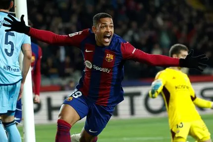 Χαμός με τον Βίκτορ Ρόκε στην Μπαρτσελόνα, γκρινιάζει ο ατζέντης του για τη μεγάλη θυσία