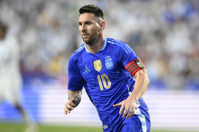 Μέσι: Η αποκάλυψη για τον λόγο που δεν επικοινωνεί δημοσίως στα αγγλικά