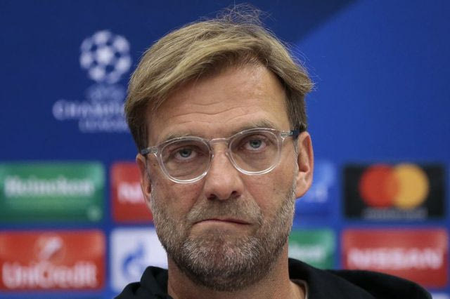 Ο Κλοπ σου ανοίγει την αγκαλιά του πριν σε βρίσει