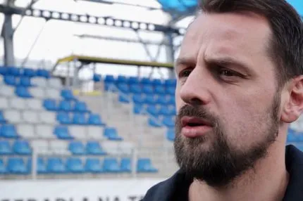 Ο 42χρονος που υπέγραψε τριετές με την Μλάντα Μπόλεσλαβ