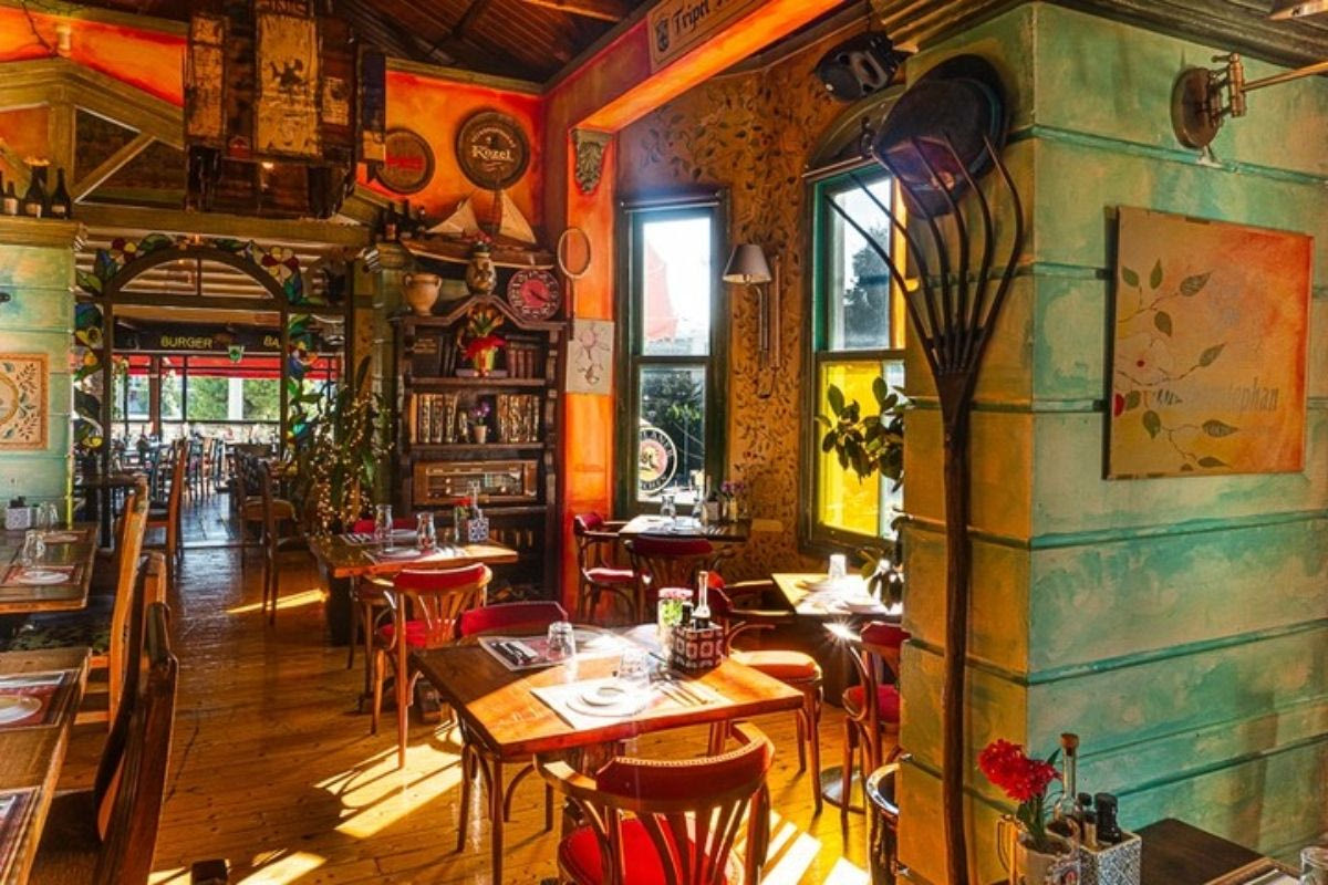 Η Εν Αιθρία γιορτάζει το Oktoberfest σε Νέα Φιλαδέλφεια και Μοναστηράκι