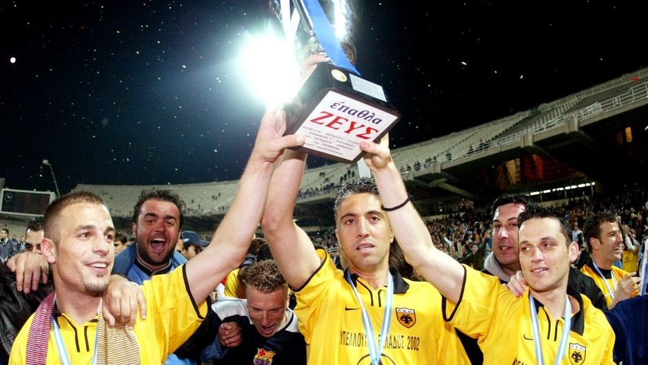 Οι κότες έγιναν κύκνοι: Ο Ψωμιάδης, ο “γιατρός” και το “πρώτο τραπέζι κάλτσα”