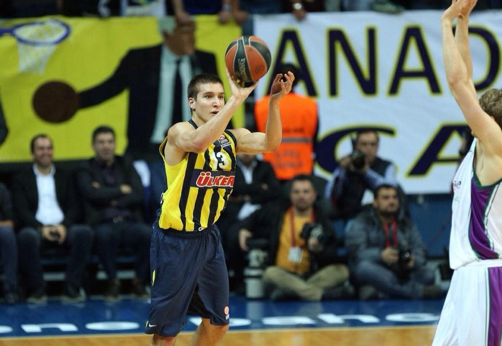 Απίθανο τρίποντο: Ο Μπογκντάνοβιτς κέρδισε χρόνο και απόσταση, το έβαλε από την άλλη πλευρά (VIDEO)