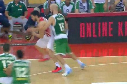 Η συγκλονιστική τελευταία άμυνα του Καλάθη