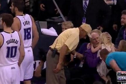 Ο Κάσπι έκανε δώρο… κούκλα στο κοριτσάκι που χτύπησε άθελά του (PHOTO)