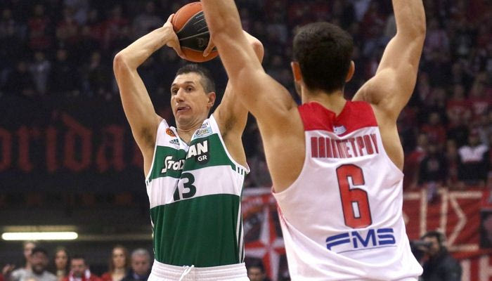 Δεν περνάνε αυτές οι πάσες του Διαμαντίδη!