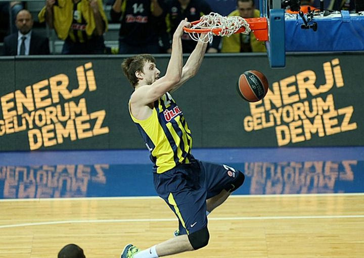 Φουλ για πρωτιά η Φενέρμπαχτσε, η Άλμπα απειλεί τον Παναθηναϊκό (VIDEOS)