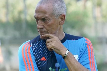 Φερέιρα: “Προμηνύονται δύσκολοι αγώνες”