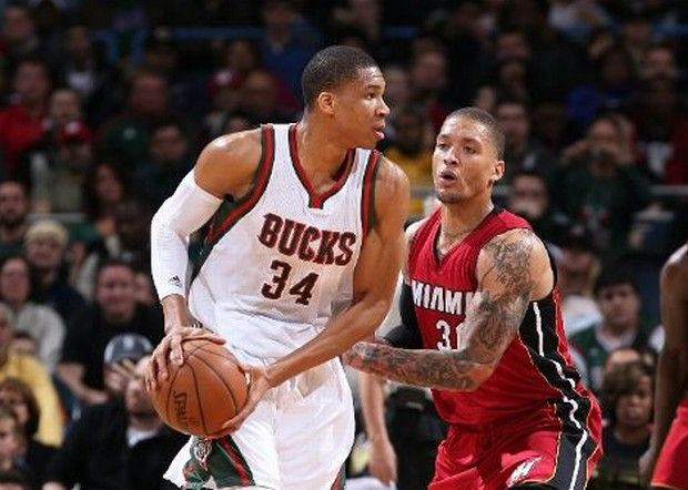 Double-double ο Αντετοκούνμπο, νίκη στο φινάλε για Μπακς (VIDEOS)