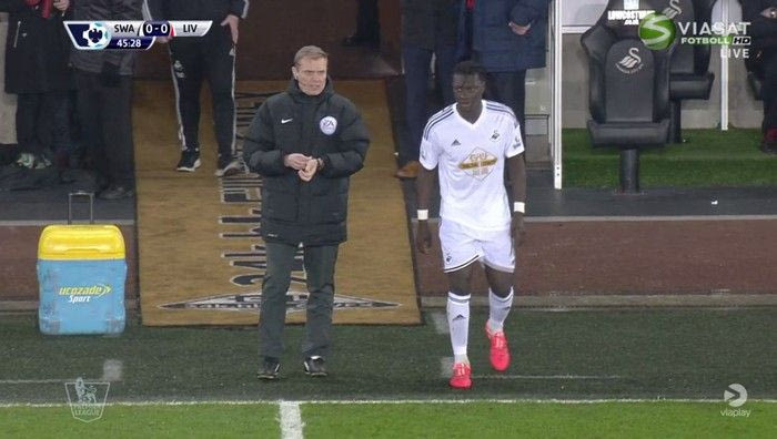 Με καθυστέρηση ο Γκομίς στο δεύτερο ημίχρονο!