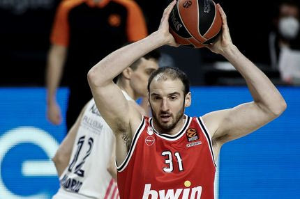 Ρεάλ-Ολυμπιακός: Στου Κώστα Κουφού την πόρτα