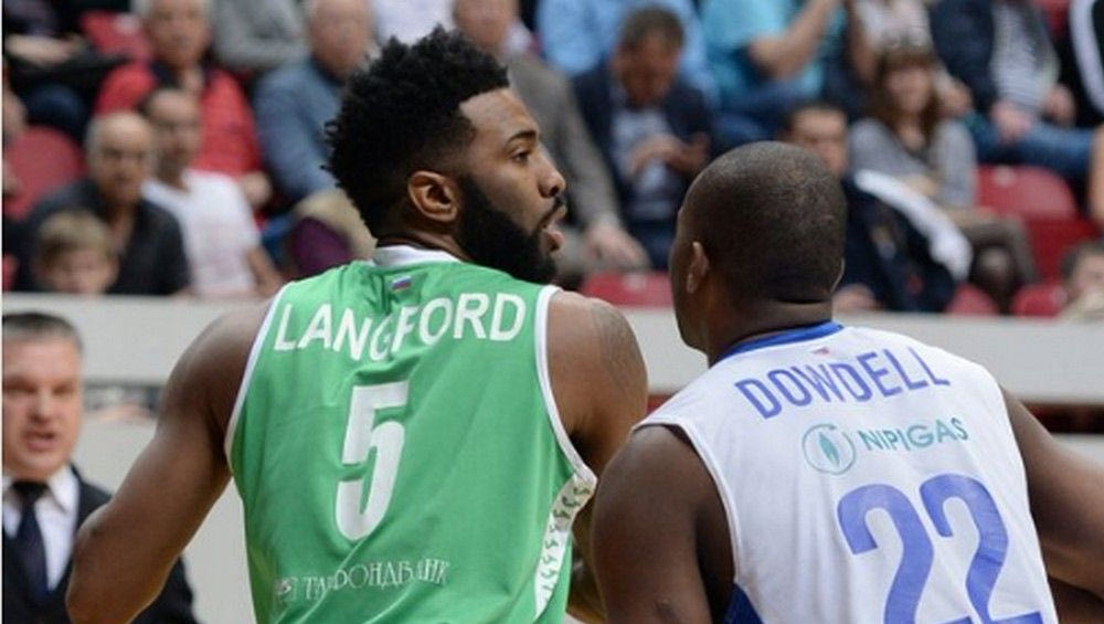 Λάνγκφορντ και Κόλομ οδηγούν την Ούνιξ στην Ευρωλίγκα