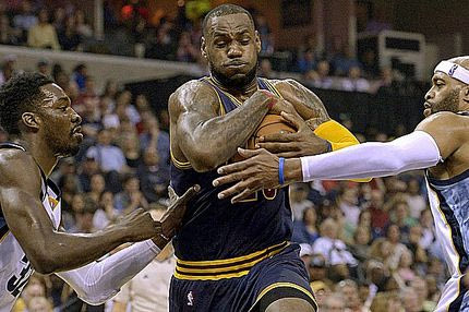 Ο ΛεΜπρόν νίκησε τους Έλληνες (VIDEOS)