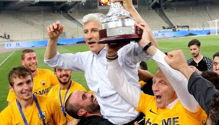 “Νικήστε και τον Πανιώνιο για τον Μανωλά”