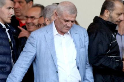 Pasillo στον Μελισσανίδη από τους υπαλλήλους του στον Πειραιά