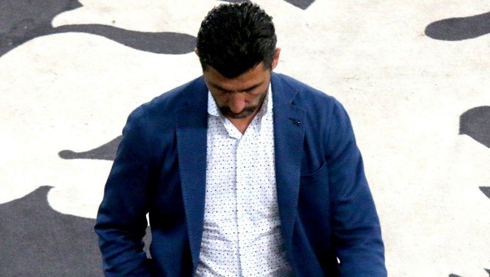 Mένει μέχρι νεωτέρας ο Ουζουνίδης