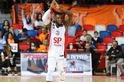 Ο Νέιτ Ρόμπινσον κάνει πλάκα στο Ισραήλ