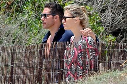 Οι “καυτές” διακοπές του Σιμεόνε στην Ίμπιζα