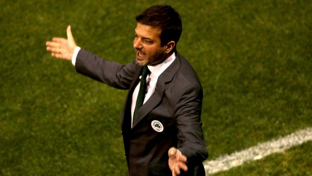 Στραματσόνι: “Όποιος δεν αντέχει την πίεση, ας φύγει”