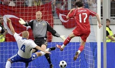 Προβληματισμός με Τουντσάι στην Τουρκία