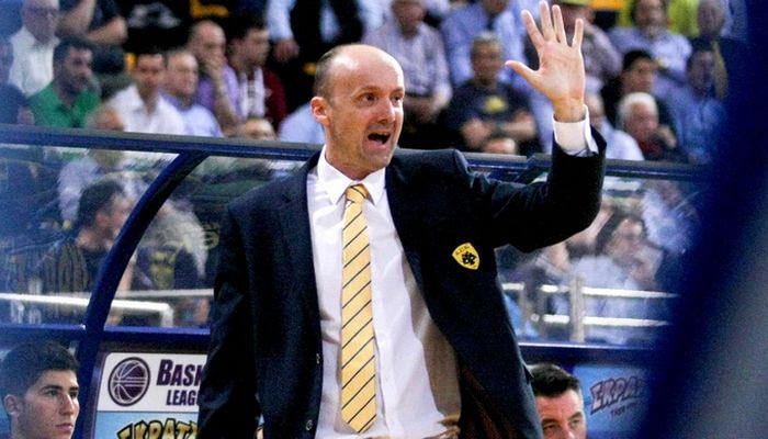 Ζντοβτς: “Έως και 3 μήνες έξω ο Μαυροκεφαλίδης”!