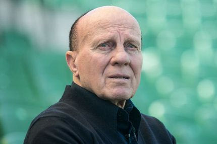 Πέθανε ο Μίμης Δομάζος