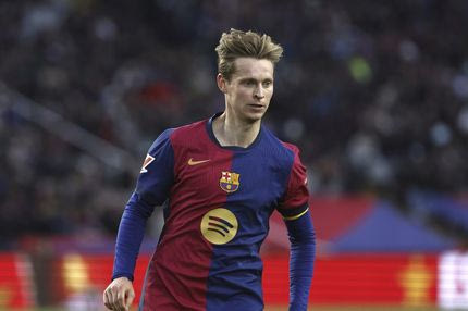 Ο Ντε Γιονγκ απέρριψε πρόταση από την Αλ Ιτιχάντ, πρόθεσή του η παραμονή στην Μπαρτσελόνα