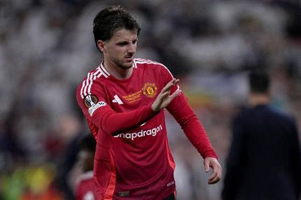 Ο Μάουντ αρνείται πεισματικά να αποχωρήσει από τη Γιουνάιτεντ