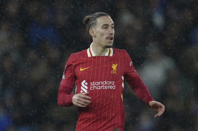 Η Νότιγχαμ θέλει τον Τσιμίκα, αλλά η Λίβερπουλ δεν κάνει εκπτώσεις