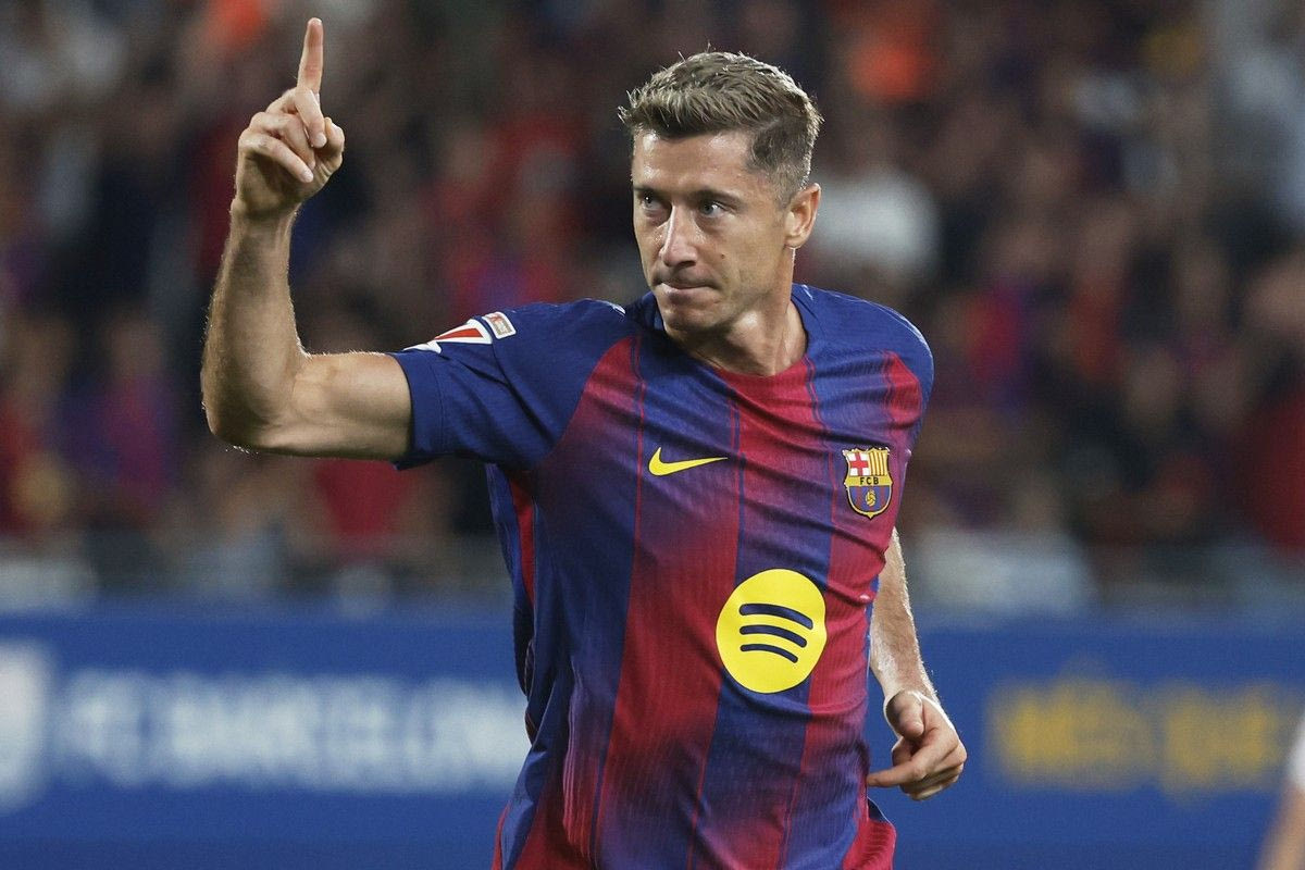 Η νέα εξίσωση της Μπαρτσελόνα: Ανανέωση Λεβαντόβσκι με φόντο τα πετροδόλαρα