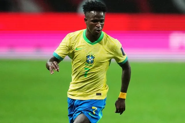 Νομικά προβλήματα για τον Βινίσιους στη Βραζιλία, τα ντεσιμπέλ τον στέλνουν στο εδώλιο