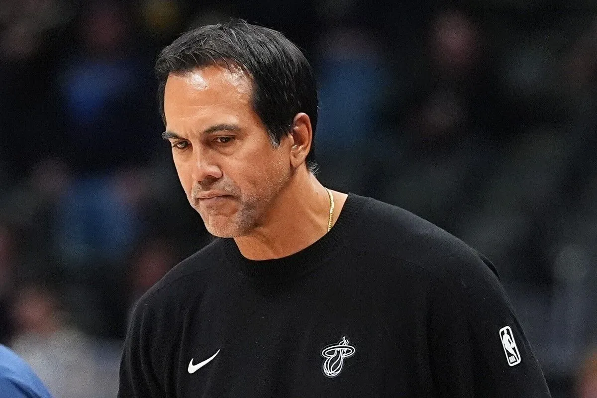 Ο Σπόλστρα παρακολούθησε το σπίτι του να παραδίδεται στις φλόγες