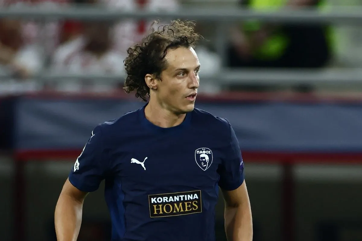 Παφίτης από μικρό παιδί ο Νταβίντ Λουίζ, είχε όνειρο να τελειώσει την καριέρα του στην Κύπρο