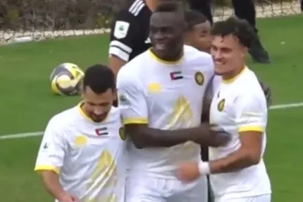 “Why always him?” – Ο Μάριο Μπαλοτέλι παίζει ακόμη ποδόσφαιρο και σκοράρει